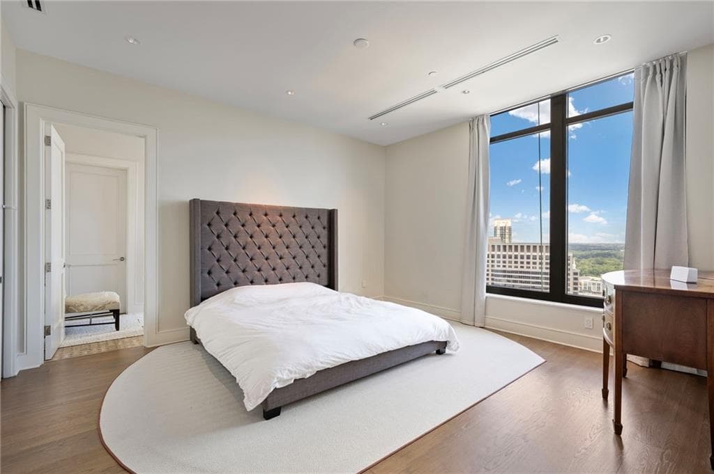 3 bedroom, 4 bathroom, 3,541 sq ft condominium for sale at 3376 Peachtree Road 44B, Atlanta, GA 30326 — photo 10