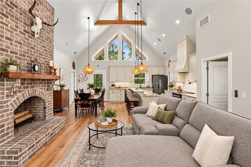 3 bedroom, 2 bathroom, 2,138 sq ft single family residence for sale at 1608 Thompson Lane, Jasper, GA 30143 — photo 8