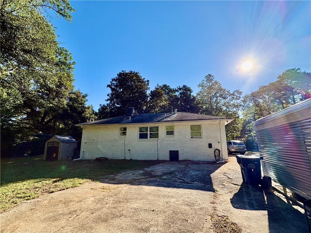 4 bedroom, 2 bathroom, 1,152 sq ft single family residence for sale at 79 Howell Drive, Atlanta, GA 30331 — photo 5
