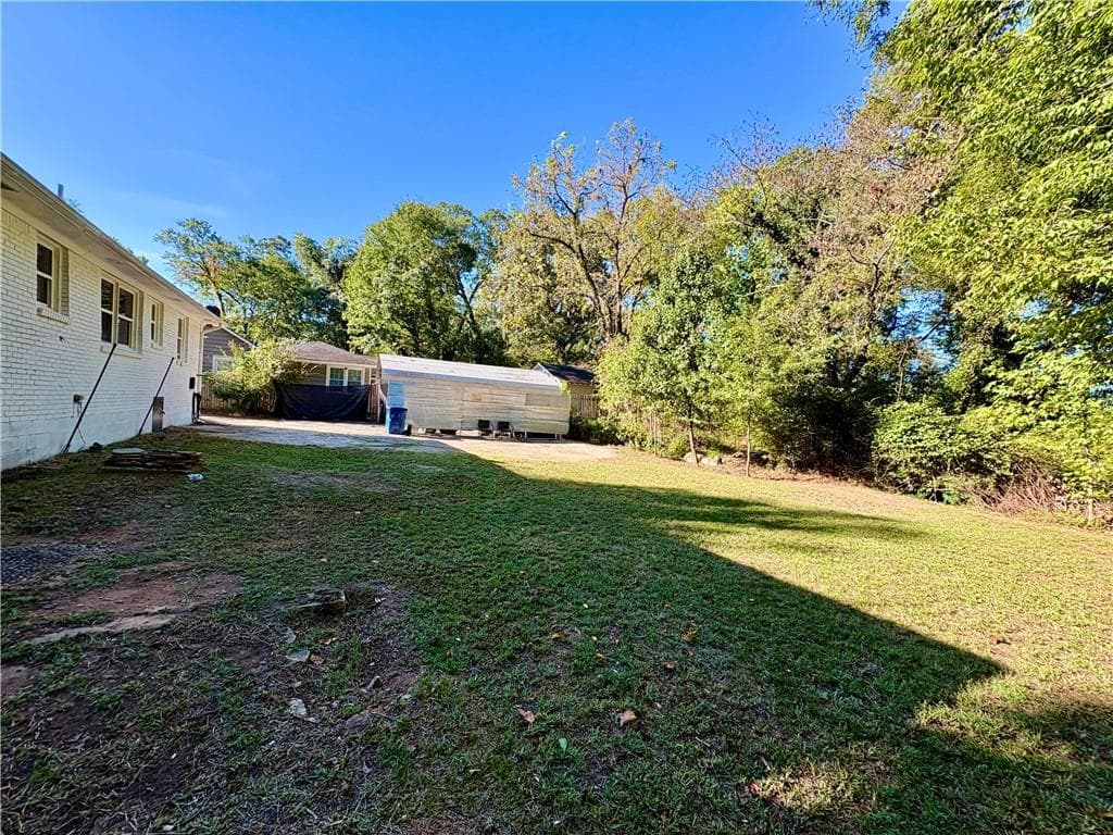 4 bedroom, 2 bathroom, 1,152 sq ft single family residence for sale at 79 Howell Drive, Atlanta, GA 30331 — photo 6