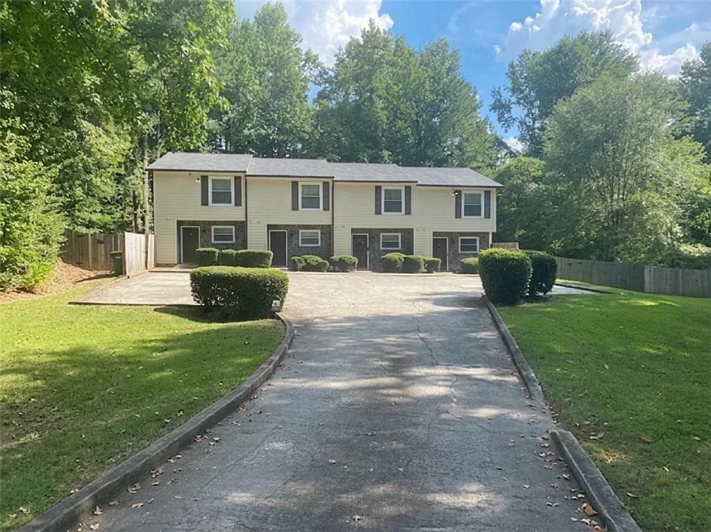 2 bedroom, 3 bathroom, 1,200 sq ft quadruplex for rent at 6368 Baker Court, Peachtree Corners, GA 30092 for $1,750 a month — photo 1 of 23