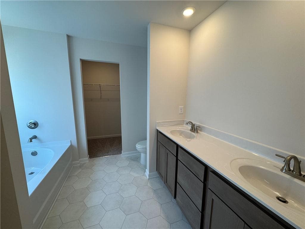 4 bedroom, 3 bathroom, 1,714 sq ft single family residence for sale at 357 Bloomfield Circle, Canton, GA 30114 — photo 10