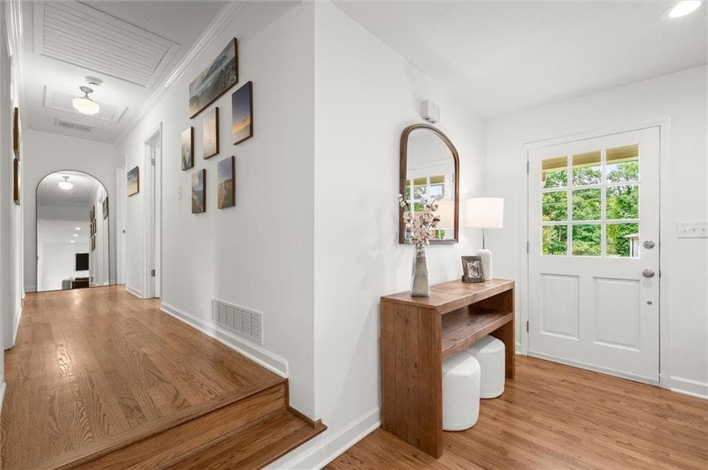3 bedroom, 2 bathroom, 2,059 sq ft single family residence for sale at 1850 Donald Drive, Marietta, GA 30062 — photo 4
