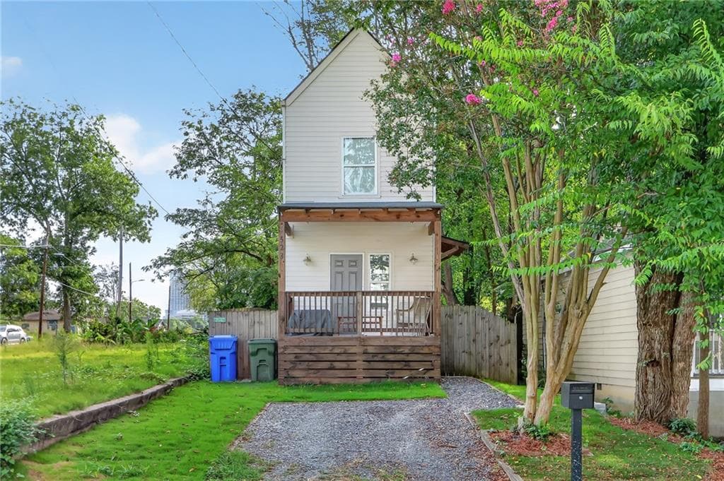2 bedroom, 2 bathroom, 962 sq ft single family residence for sale at 523 Griffin Street, Atlanta, GA 30318