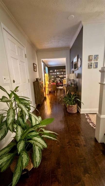 4 bedroom, 3 bathroom, 2,667 sq ft single family residence for sale at 3289 Whitfield Drive, Marietta, GA 30062 — photo 4