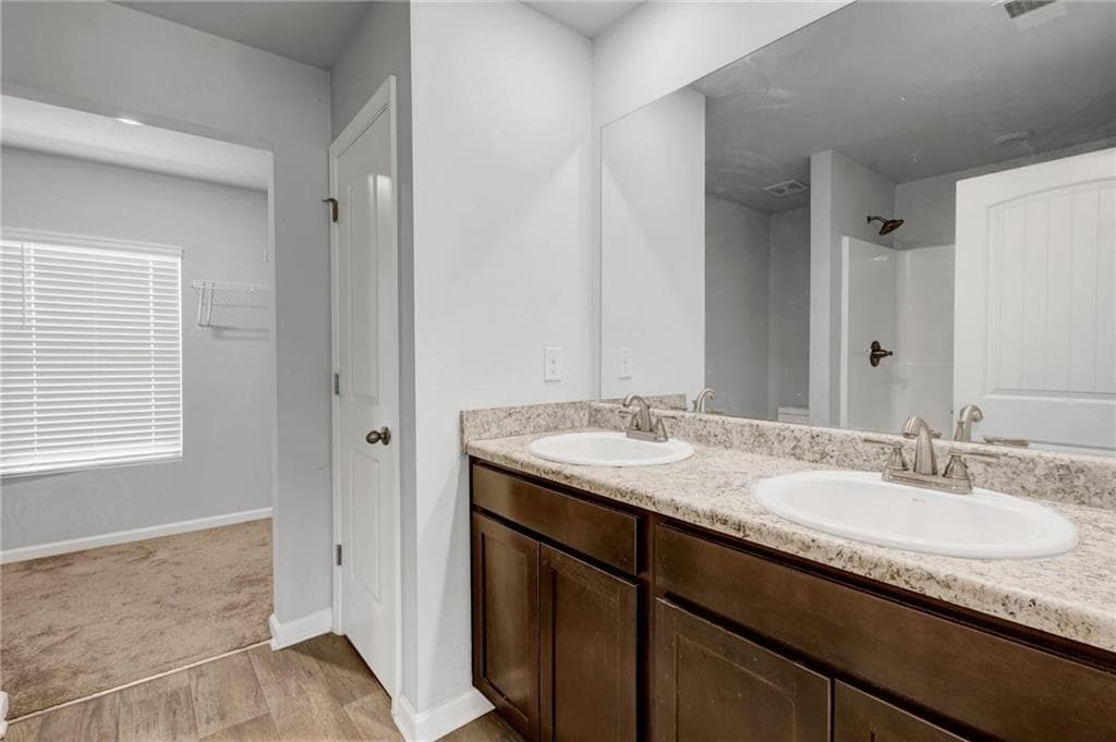 4 bedroom, 4 bathroom, 2,800 sq ft single family residence for sale at 750 Clydes Way, Jackson, GA 30233 — photo 9