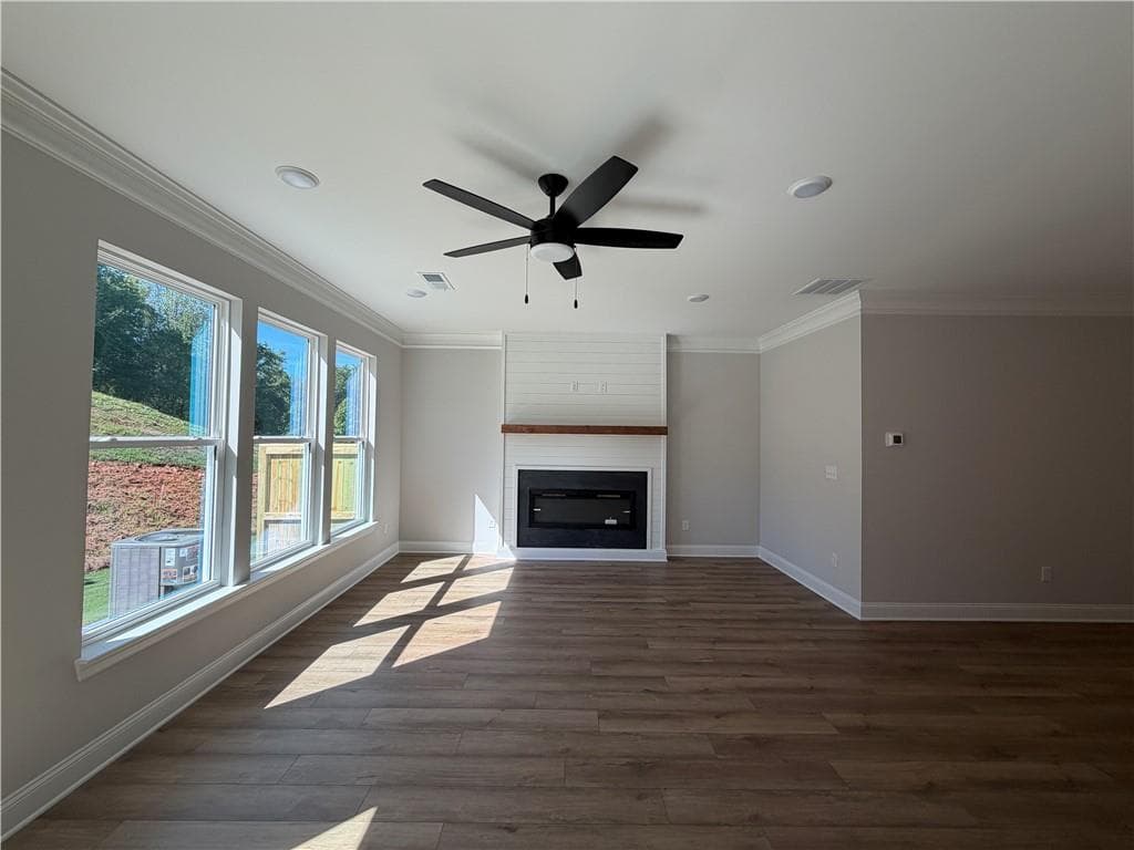 3 bedroom, 3 bathroom, 2,062 sq ft townhouse for sale at 5 Trace Bluff, Dawsonville, GA 30534 — photo 3