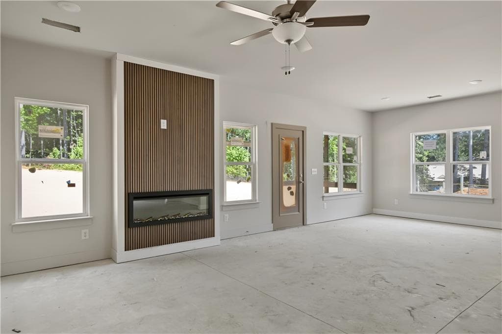 5 bedroom, 3 bathroom, 2,889 sq ft single family residence for sale at 3101 Kentmere Way, Lawrenceville, GA 30044 — photo 10