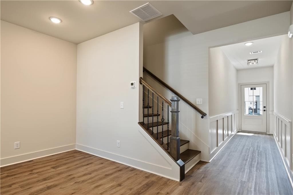 4 bedroom, 3 bathroom, 2,351 sq ft townhouse for sale at 4349 Fern River Bend 31, Norcross, GA 30093 — photo 5