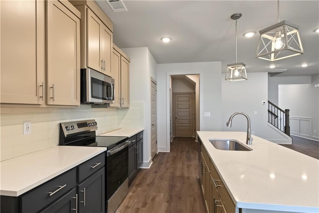 4 bedroom, 3 bathroom, 2,351 sq ft townhouse for sale at 4349 Fern River Bend 31, Norcross, GA 30093 — photo 9