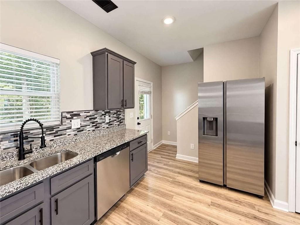 3 bedroom, 3 bathroom, 1,440 sq ft townhouse for sale at 4029 Avalon Road, Atlanta, GA 30331 — photo 8