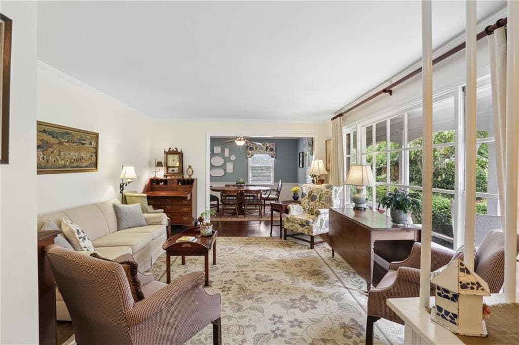 4 bedroom, 3 bathroom, 2,102 sq ft single family residence for sale at 645 Patrick Place, Sandy Springs, GA 30328 — photo 4