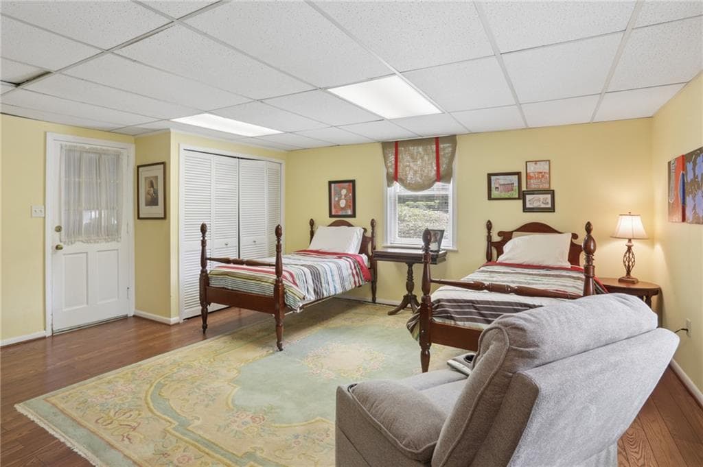 4 bedroom, 3 bathroom, 2,102 sq ft single family residence for sale at 645 Patrick Place, Sandy Springs, GA 30328 — photo 8