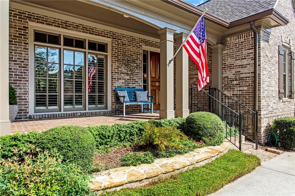 4 bedroom, 4 bathroom, 4,079 sq ft single family residence for sale at 1463 Falkirk Lane, Kennesaw, GA 30152 — photo 5