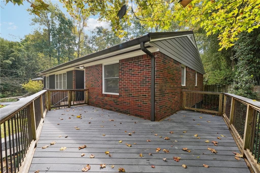 4 bedroom, 2 bathroom, 2,069 sq ft single family residence for rent at 1201 Poplar Grove Drive, Atlanta, GA 30306 for $4,900 a month — photo 3