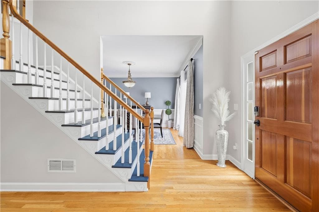 6 bedroom, 4 bathroom, 4,800 sq ft single family residence for sale at 810 Millvale Place, Lawrenceville, GA 30044 — photo 6