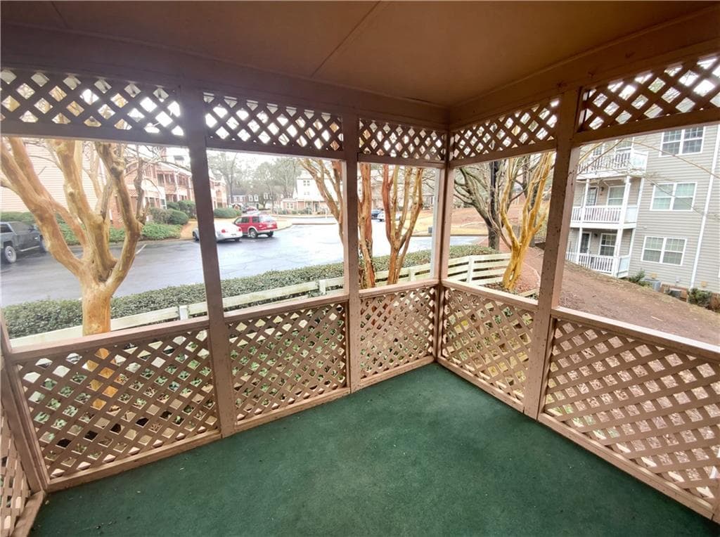 2 bedroom, 2 bathroom, 908 sq ft condominium for sale at 311 Quail Run, Roswell, GA 30076 — photo 5