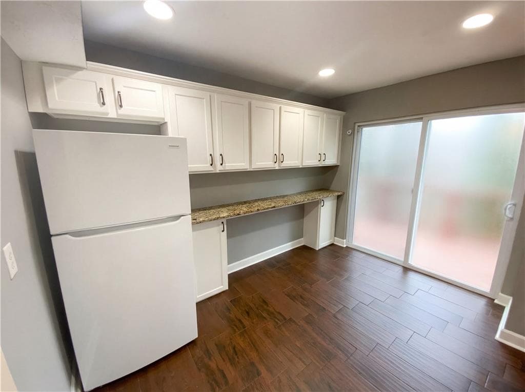 2 bedroom, 2 bathroom, 908 sq ft condominium for sale at 311 Quail Run, Roswell, GA 30076 — photo 7
