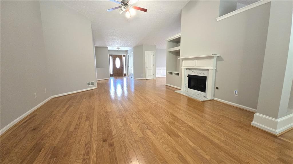 3 bedroom, 2 bathroom, 2,560 sq ft single family residence for sale at 272 Leatherwood Court, Lawrenceville, GA 30043 — photo 3