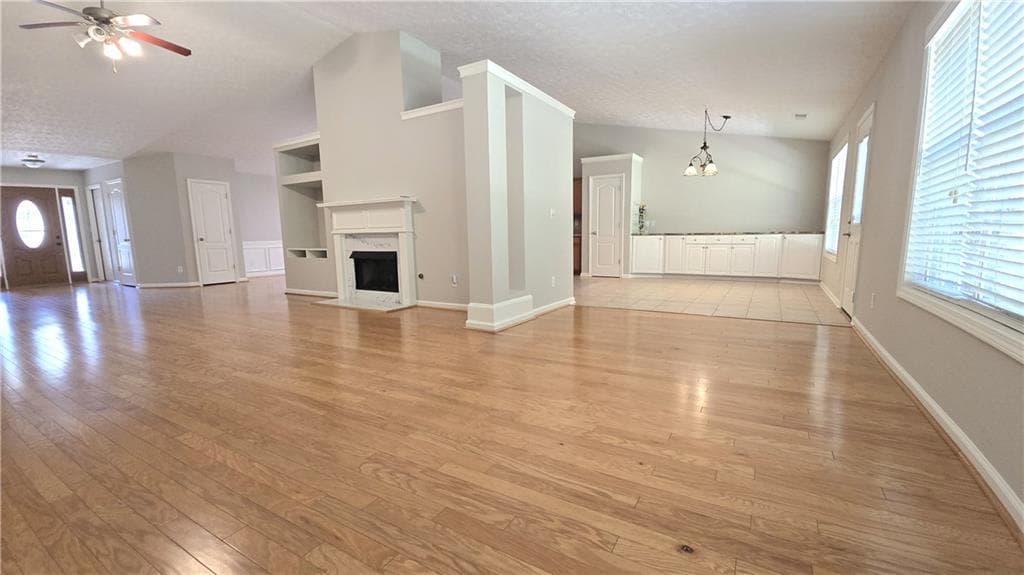 3 bedroom, 2 bathroom, 2,560 sq ft single family residence for sale at 272 Leatherwood Court, Lawrenceville, GA 30043 — photo 7