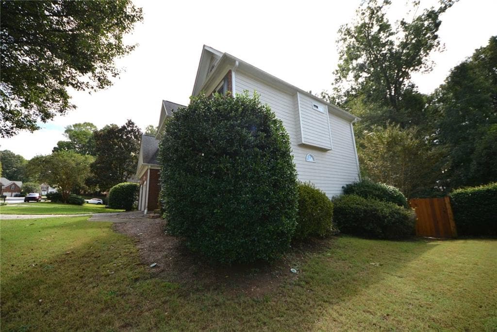 5 bedroom, 3 bathroom, 2,976 sq ft single family residence for rent at 3748 Hickory Manor Drive, Suwanee, GA 30024 for $3,200 a month — photo 4