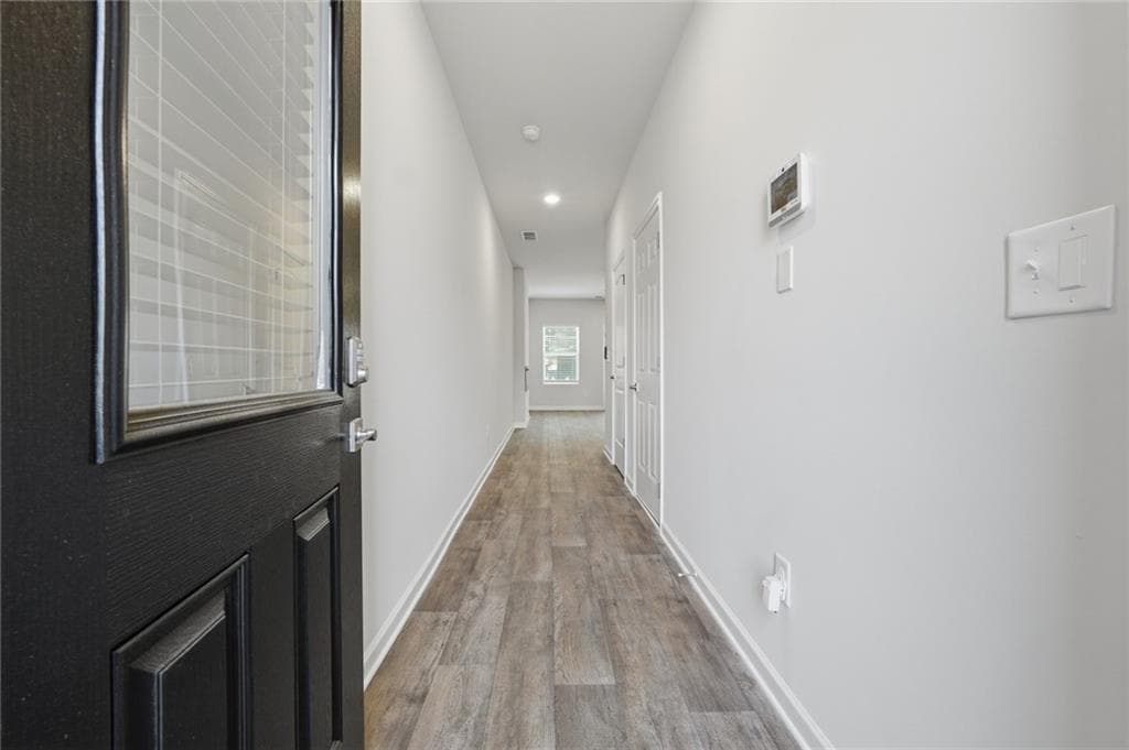 3 bedroom, 3 bathroom, 1,880 sq ft townhouse for sale at 3672 PARKWAY JAMES Drive, Snellville, GA 30039 — photo 2