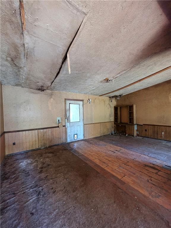 3 bedroom, 2 bathroom, 1,512 sq ft single family residence under contract at 1670 Lake Jodeco Road, Jonesboro, GA 30236 — photo 5