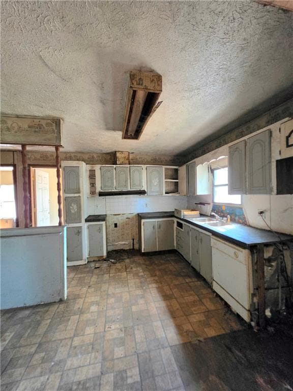 3 bedroom, 2 bathroom, 1,512 sq ft single family residence under contract at 1670 Lake Jodeco Road, Jonesboro, GA 30236 — photo 8