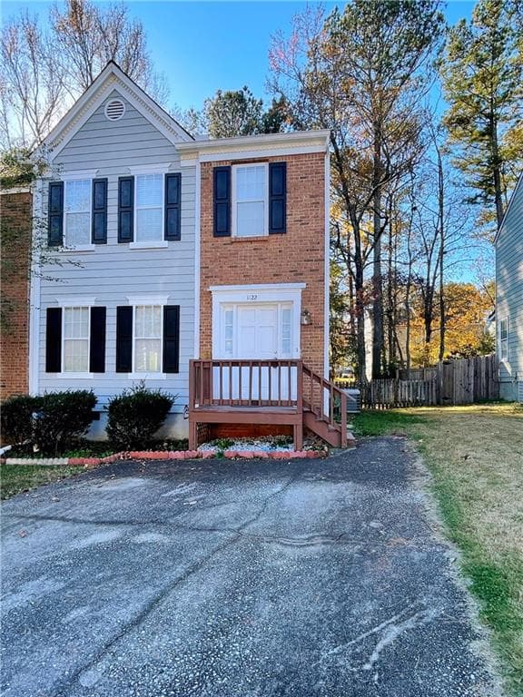 3 bedroom, 3 bathroom, 1,518 sq ft townhouse for rent at 1122 Overland Hill Trace, Norcross, GA 30093 for $1,750 a month