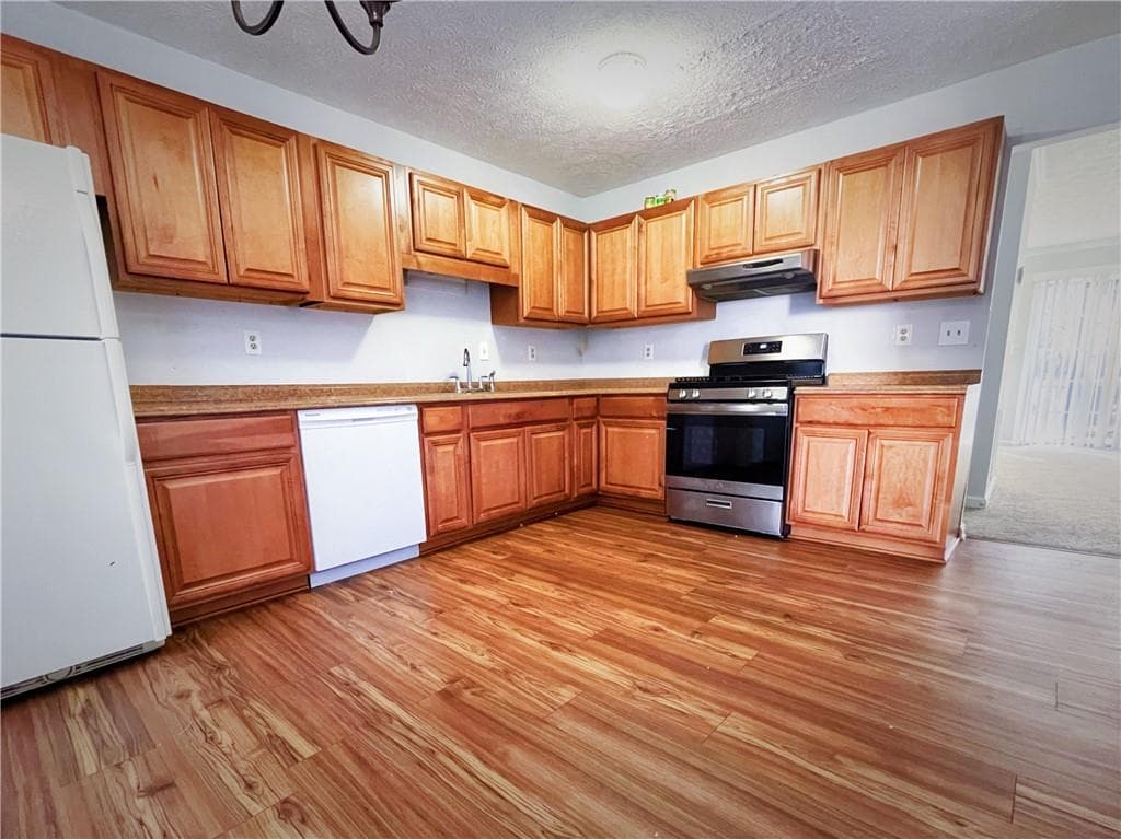 3 bedroom, 3 bathroom, 1,518 sq ft townhouse for rent at 1122 Overland Hill Trace, Norcross, GA 30093 for $1,750 a month — photo 6