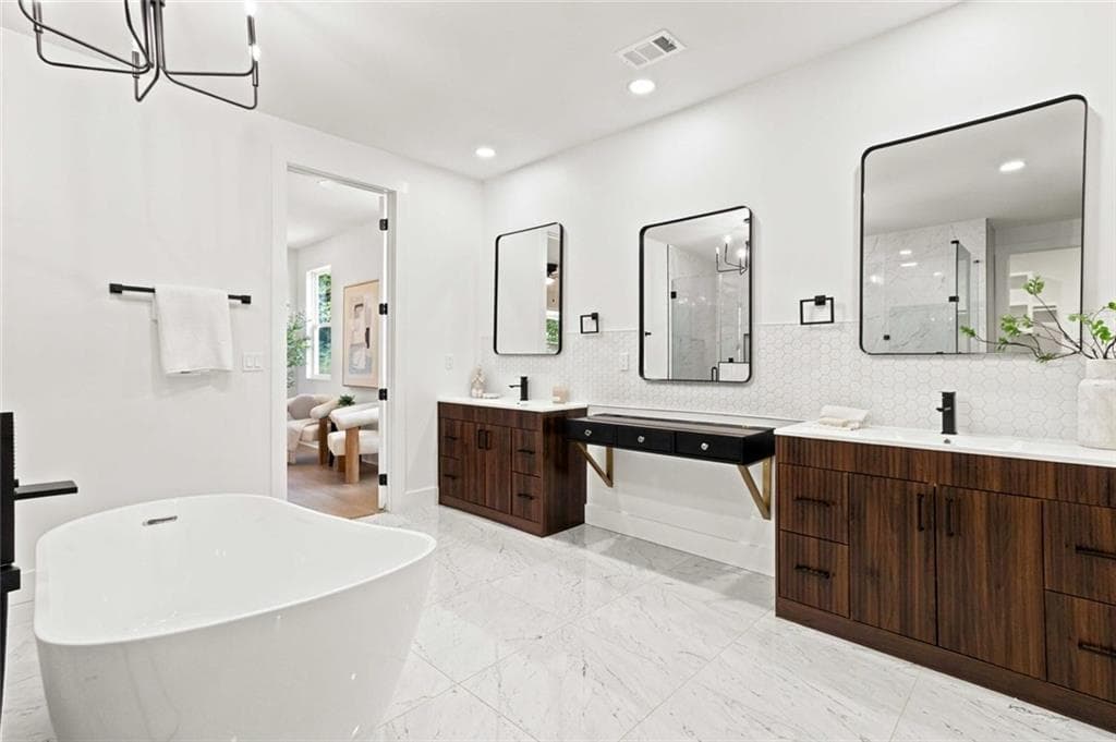 6 bedroom, 6 bathroom, 5,450 sq ft single family residence for sale at 1731 Cardinal Drive, Griffin, GA 30223 — photo 8