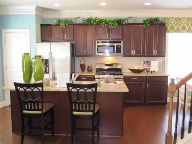 3 bedroom, 3 bathroom, 2,096 sq ft single family residence for rent at 2410 Wentwood Court, Cumming, GA 30041 for $2,500 a month — photo 6