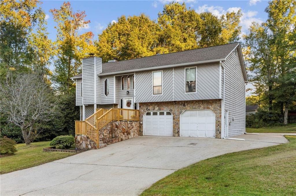 4 bedroom, 3 bathroom, 2,148 sq ft single family residence for sale at 2361 Skyline Ridge Drive, Lithia Springs, GA 30122 — photo 2