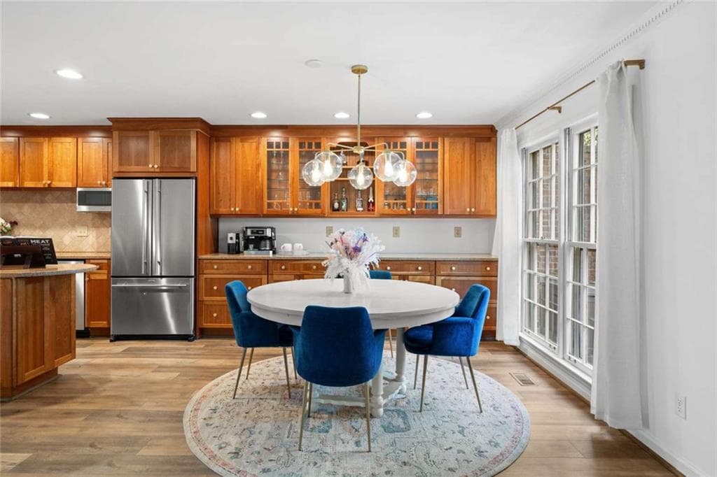 3 bedroom, 3 bathroom, 1,944 sq ft condominium for sale at 1105 Clairemont Avenue P, Decatur, GA 30030 — photo 3