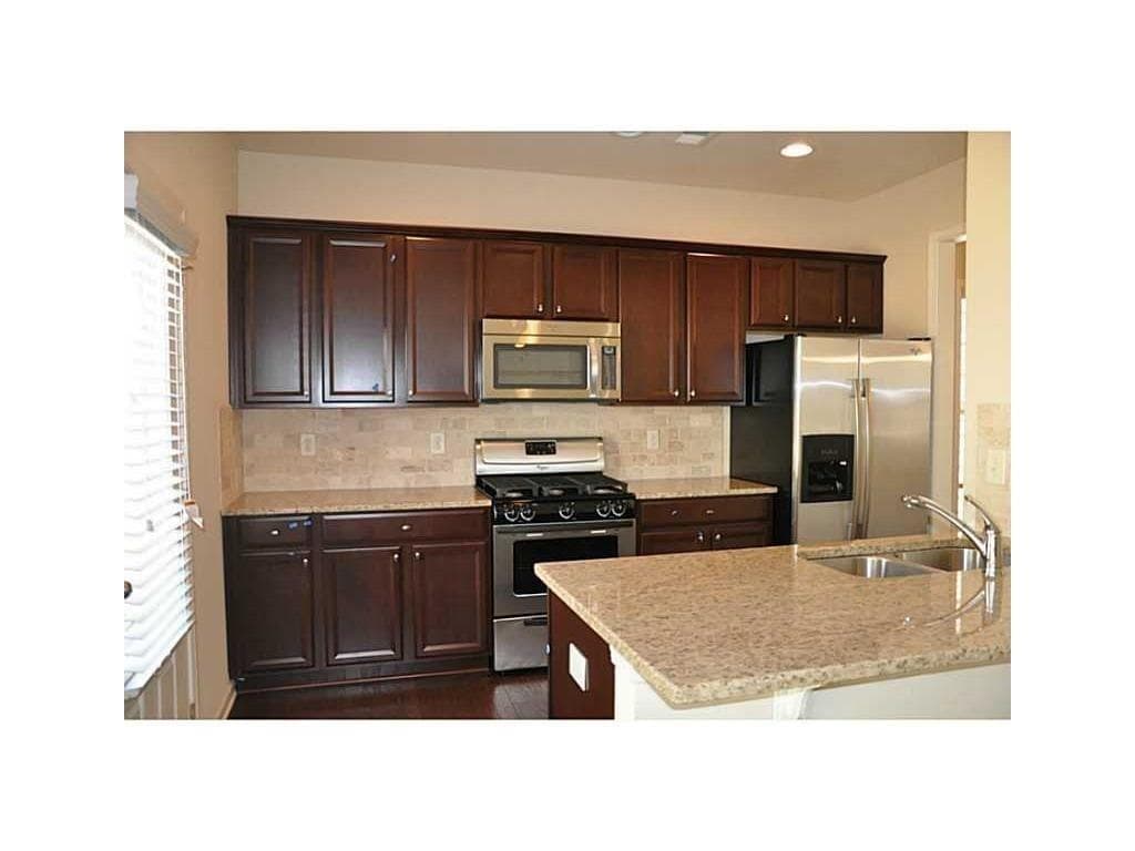 3 bedroom, 3 bathroom, 1,925 sq ft townhouse for rent at 2545 Thackery Court, Cumming, GA 30041 for $2,300 a month — photo 3