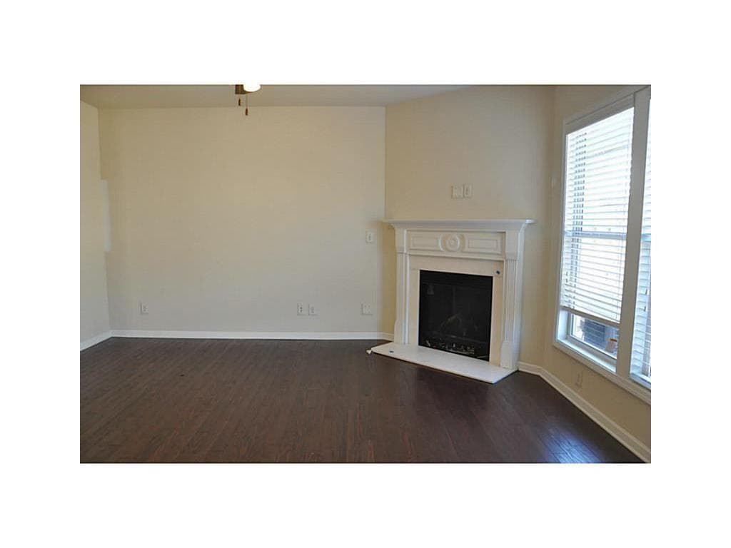 3 bedroom, 3 bathroom, 1,925 sq ft townhouse for rent at 2545 Thackery Court, Cumming, GA 30041 for $2,300 a month — photo 7