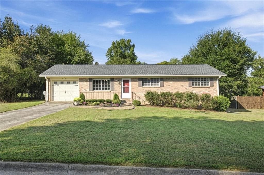 3 bedroom, 2 bathroom, 1,170 sq ft single family residence for sale at 950 Meadowbrook Lane, Conyers, GA 30012