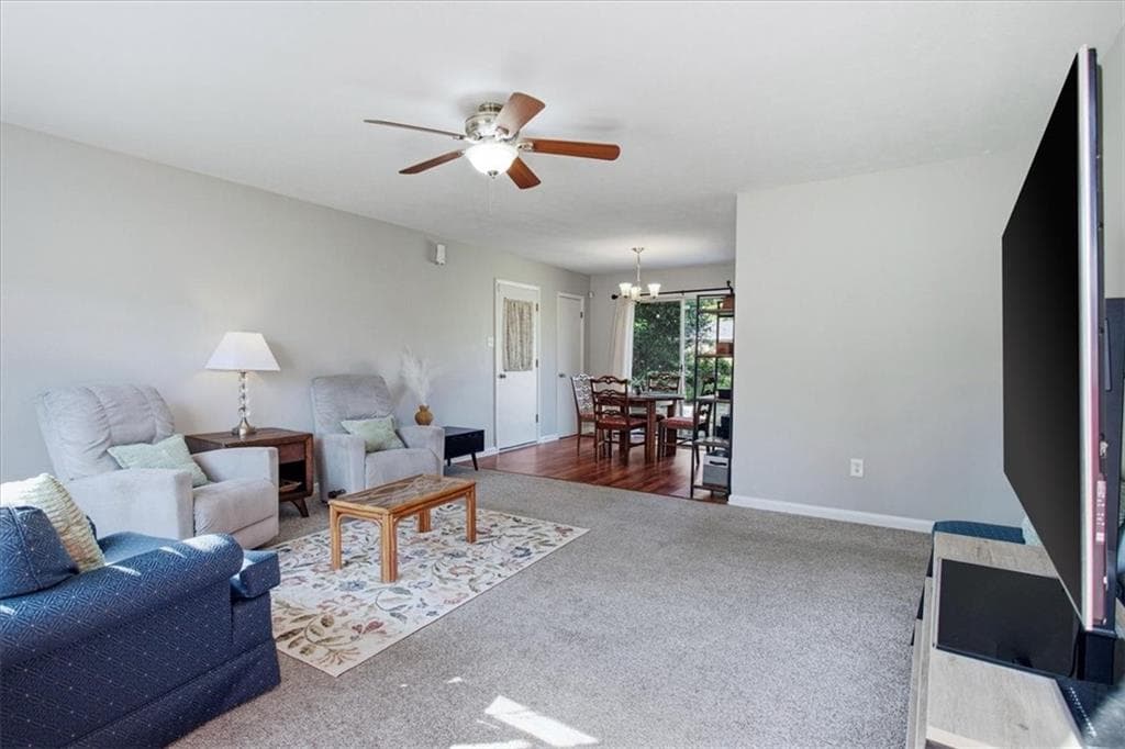 3 bedroom, 2 bathroom, 1,170 sq ft single family residence for sale at 950 Meadowbrook Lane, Conyers, GA 30012 — photo 3