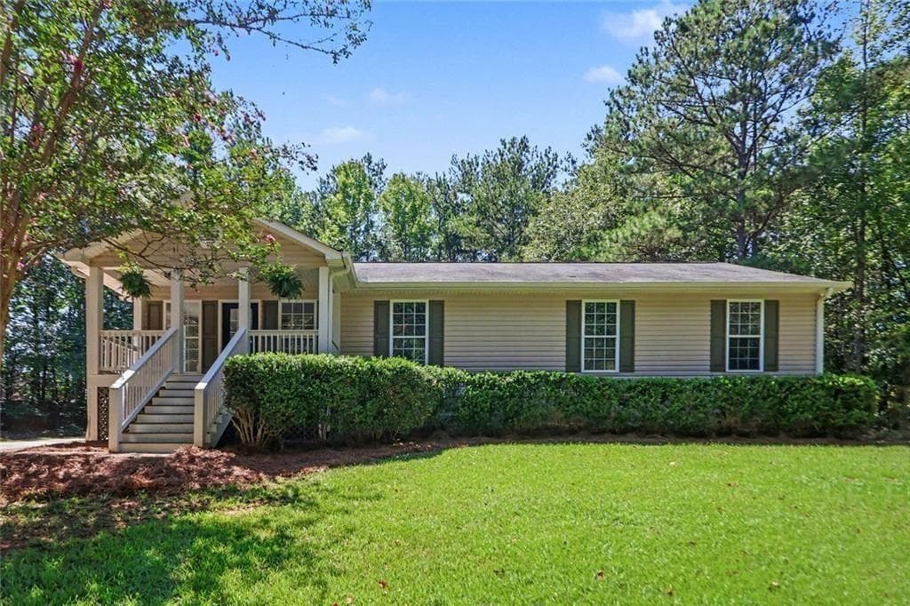 4 bedroom, 2 bathroom, 1,650 sq ft single family residence for sale at 7290 Ga Hwy 5, Douglasville, GA 30135 — photo 2
