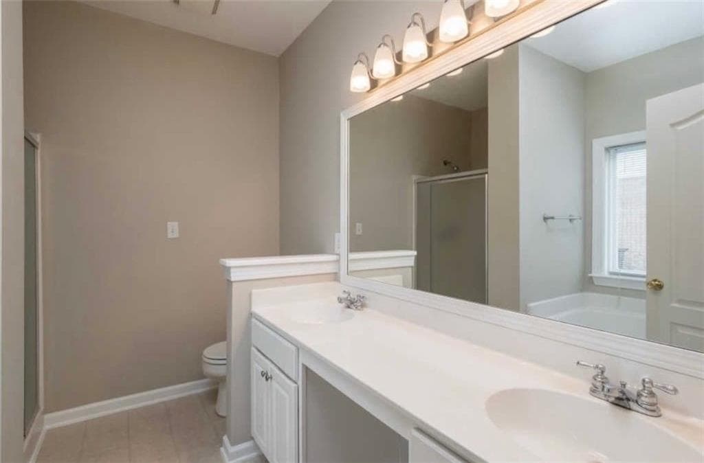 3 bedroom, 2 bathroom, 1,947 sq ft single family residence for sale at 560 Golden Meadow Drive, Mcdonough, GA 30252 — photo 7