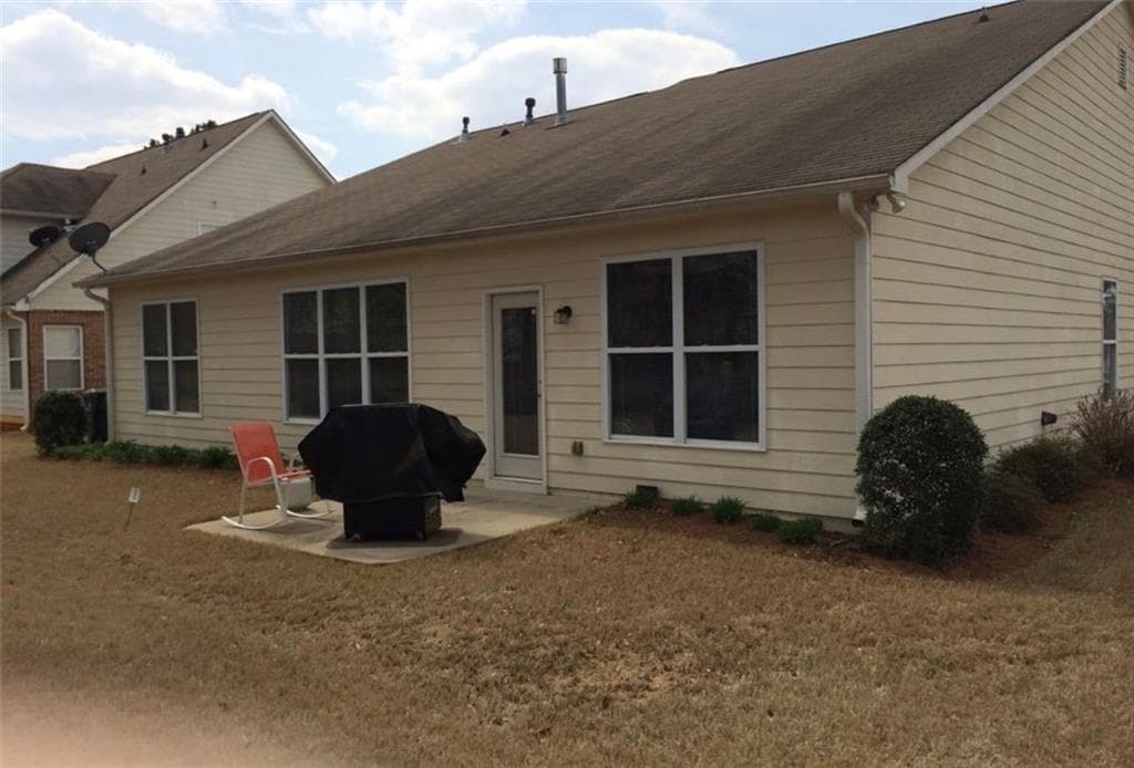 3 bedroom, 2 bathroom, 1,947 sq ft single family residence for sale at 560 Golden Meadow Drive, Mcdonough, GA 30252 — photo 9
