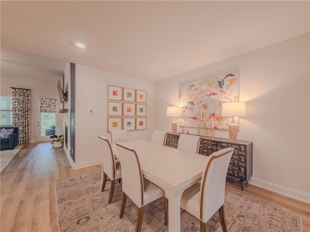 3 bedroom, 2 bathroom, 2,097 sq ft single family residence for sale at 2481 Knob Creek Road, Snellville, GA 30078 — photo 6