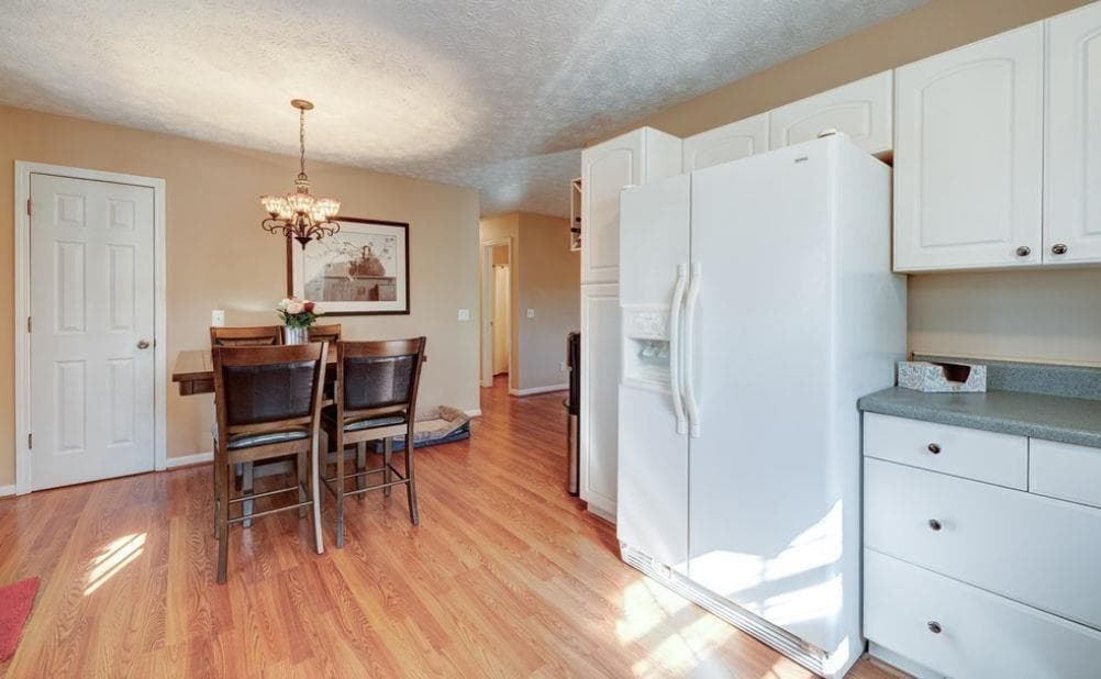 3 bedroom, 2 bathroom, 2,704 sq ft single family residence for sale at 472 Eagle Mountain Drive, Ellijay, GA 30540 — photo 5