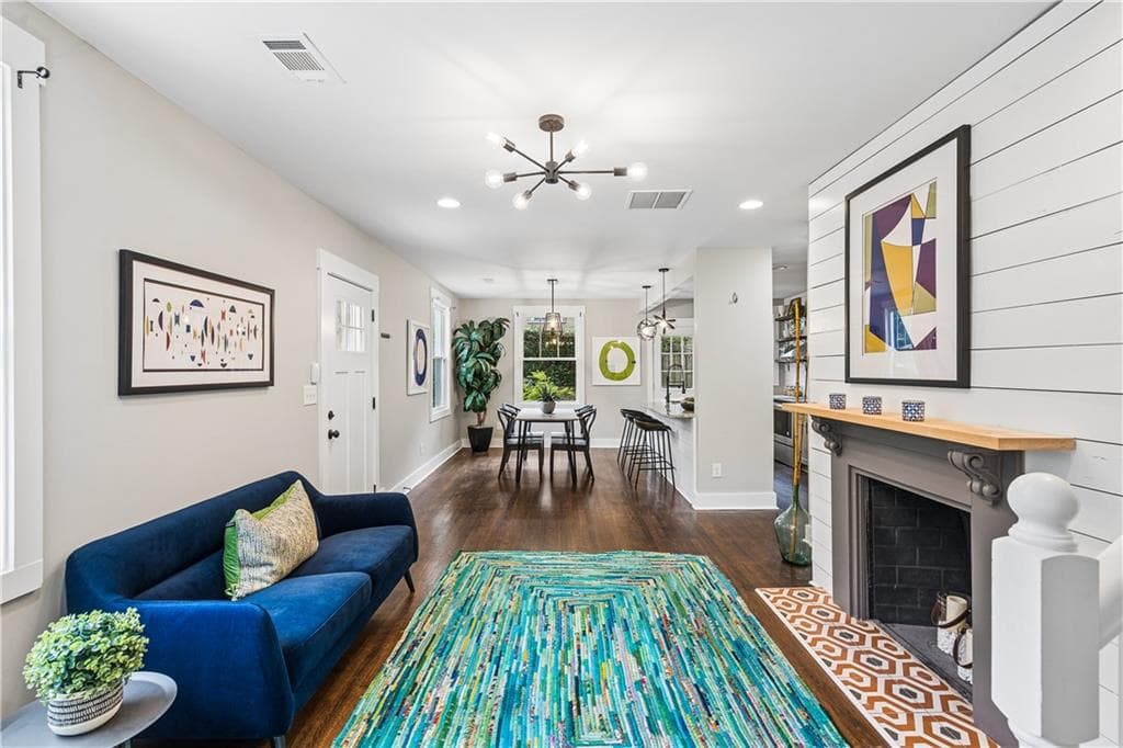 3 bedroom, 2 bathroom, 1,297 sq ft single family residence for sale at 1578 Belmont Avenue, Atlanta, GA 30310 — photo 6