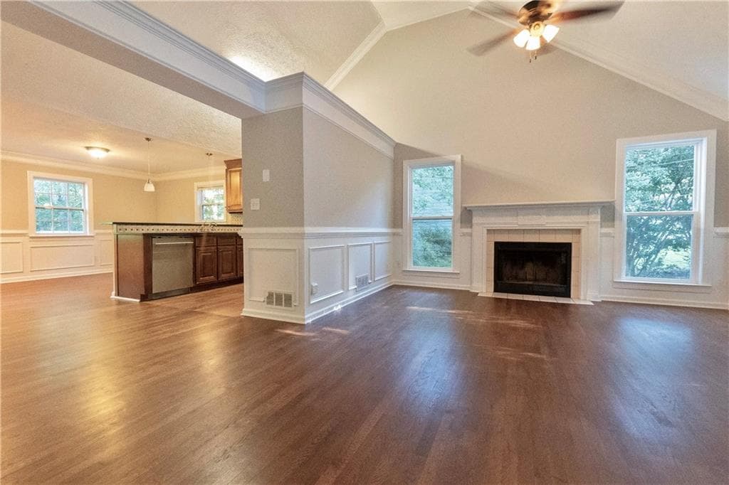 4 bedroom, 3 bathroom, 2,200 sq ft single family residence for sale at 5507 Riverside Drive, Sugar Hill, GA 30518 — photo 3