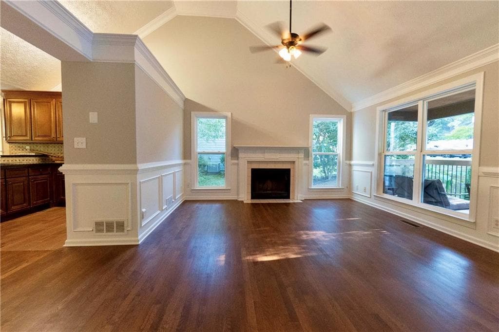 4 bedroom, 3 bathroom, 2,200 sq ft single family residence for sale at 5507 Riverside Drive, Sugar Hill, GA 30518 — photo 4