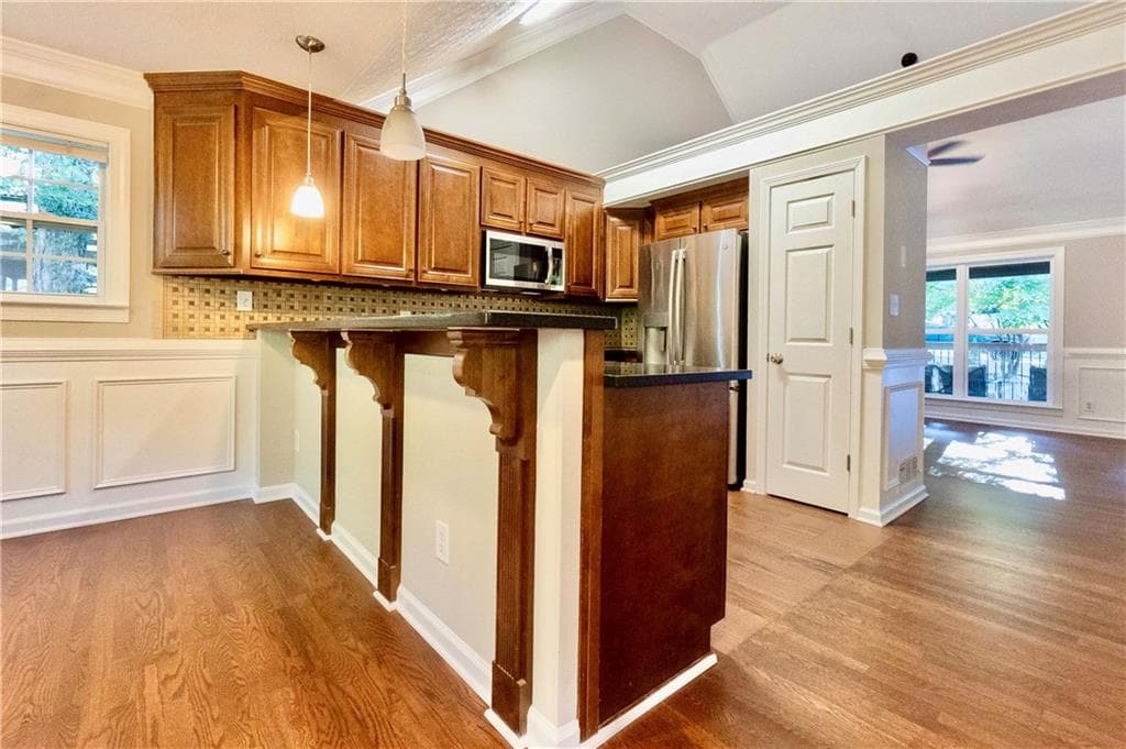4 bedroom, 3 bathroom, 2,200 sq ft single family residence for sale at 5507 Riverside Drive, Sugar Hill, GA 30518 — photo 6