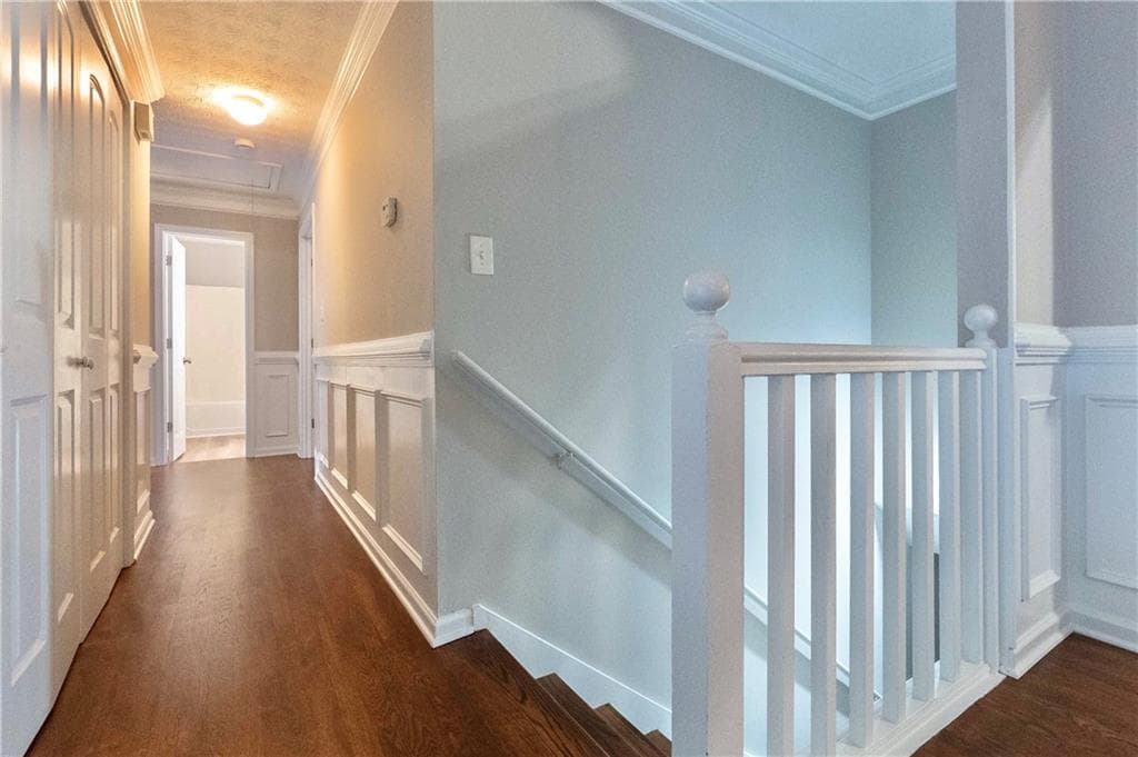 4 bedroom, 3 bathroom, 2,200 sq ft single family residence for sale at 5507 Riverside Drive, Sugar Hill, GA 30518 — photo 10