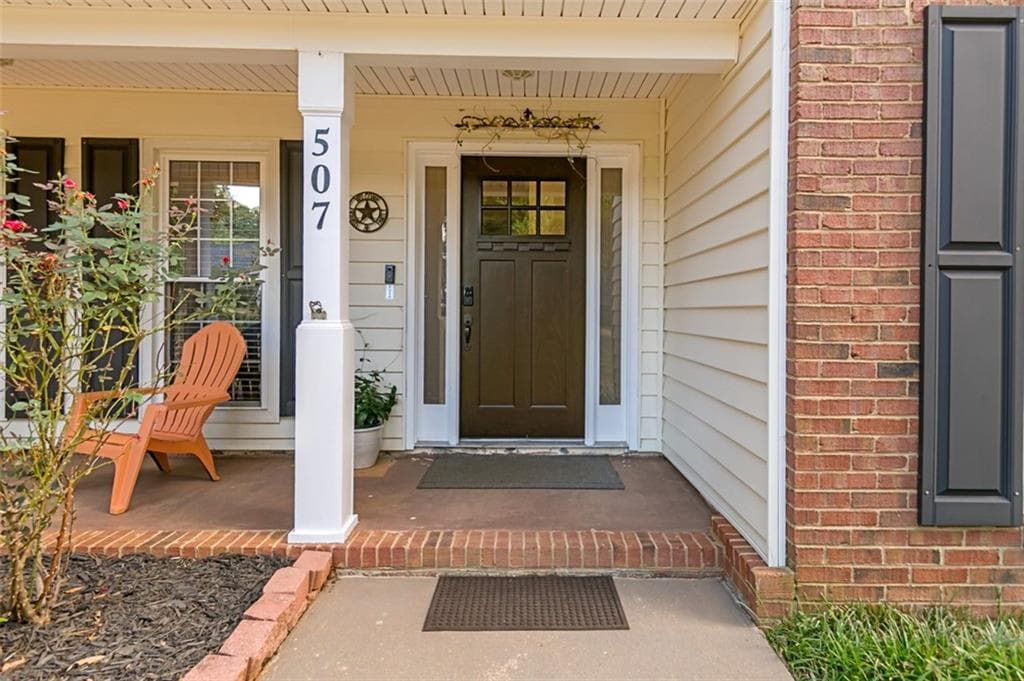 4 bedroom, 3 bathroom, 2,287 sq ft single family residence for sale at 507 Daileys Creek Drive, Mcdonough, GA 30253 — photo 9