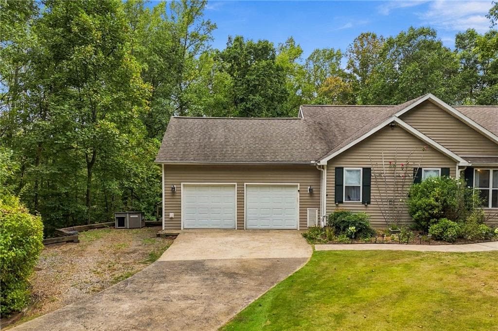 5 bedroom, 3 bathroom, 3,154 sq ft single family residence for sale at 226 Arrow Wood Drive, Waleska, GA 30183 — photo 7